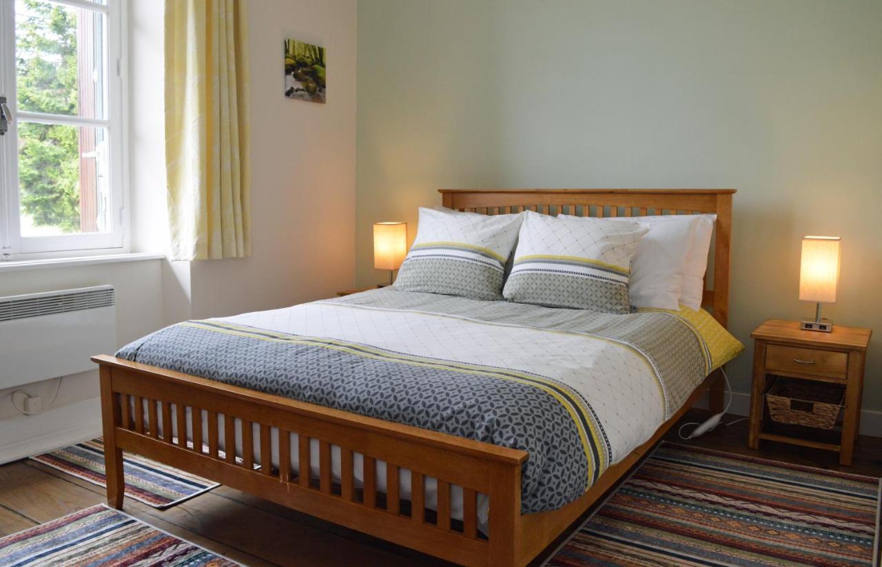 Champ De Foire Bed & Breakfast Sussac Exterior foto